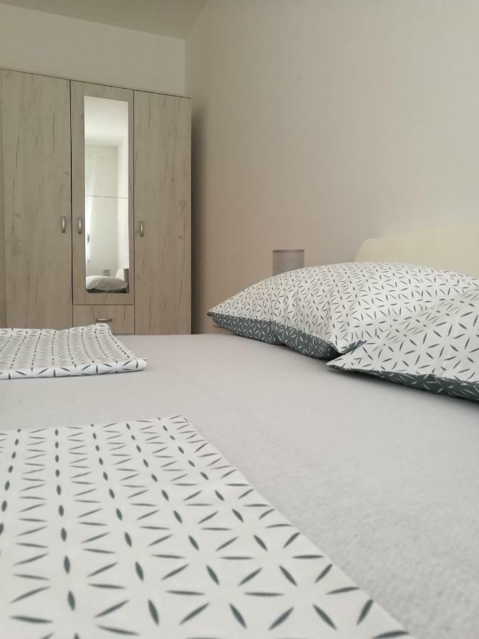 Apartman Natasha 特雷比涅 外观 照片